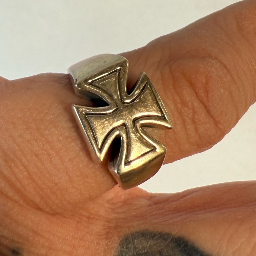 Pure silver iron cross pinky ring, like one lemmy had, size 6-6.5 old punk rock
